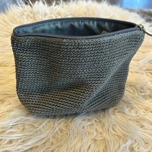 Woven cosmetic bag